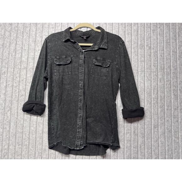 Rock & Republic Grayish sz XL Soft Button Down Cut Out Back Accent Shirt Top EUC - Picture 3 of 4